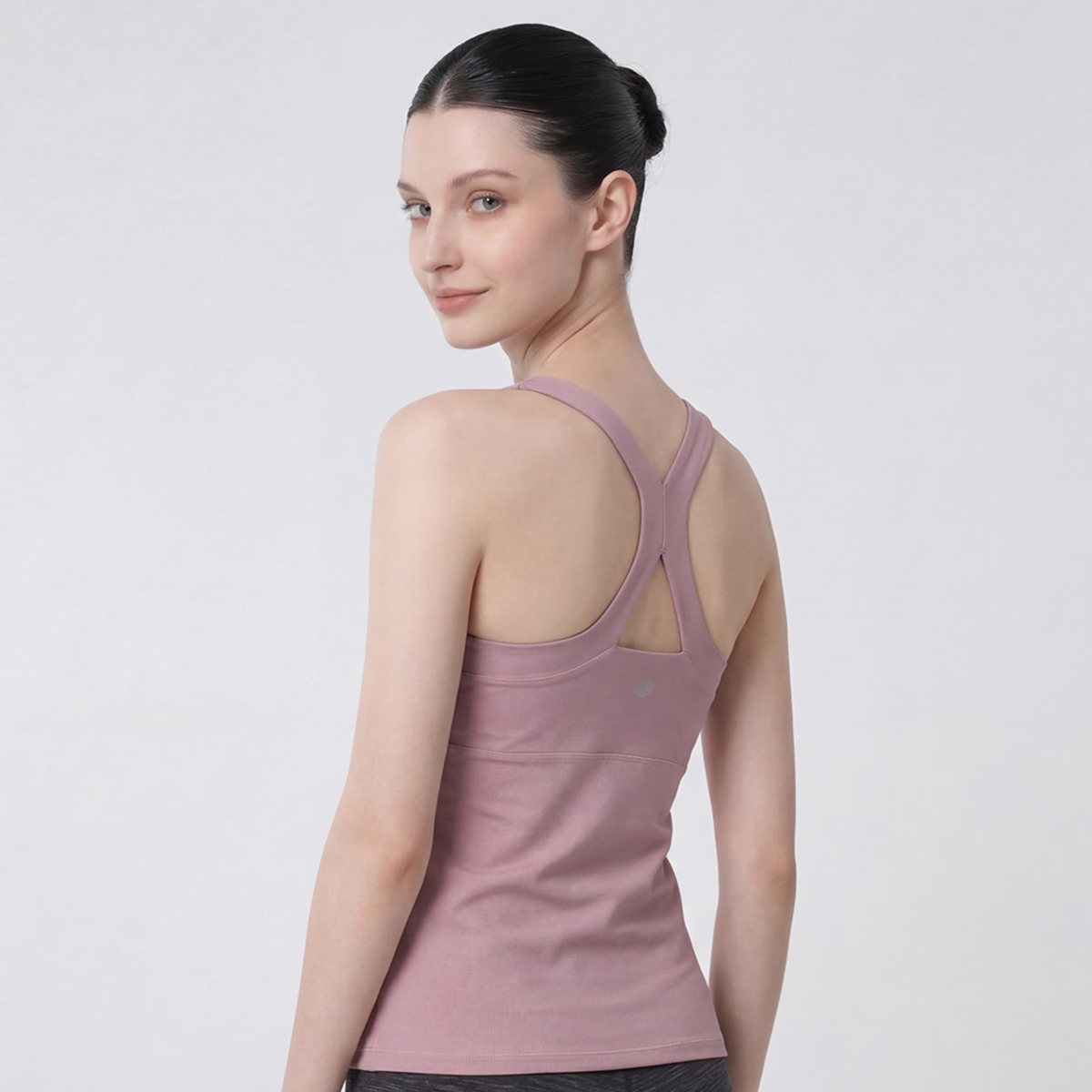 (新品)easyoga ダスティローズパープルタンクトップ Mサイズ Cアーチバックトップス／ダスティローズパープル |イージーヨガ通販