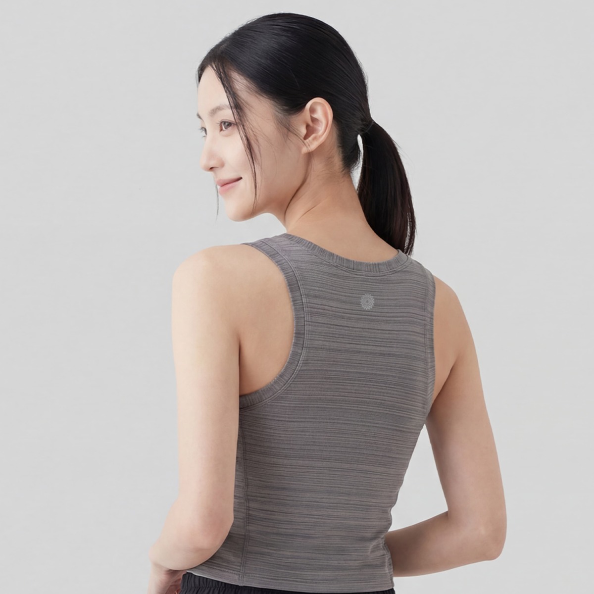 alexanderwang グレー クロップドタンクトップ グレー クロップドタンクトップ - メルカリ