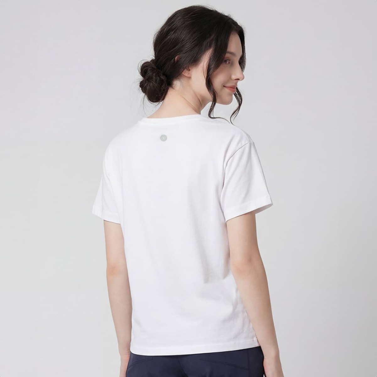 ラウンドネックチャクラTシャツ／スノーホワイト |イージーヨガ通販