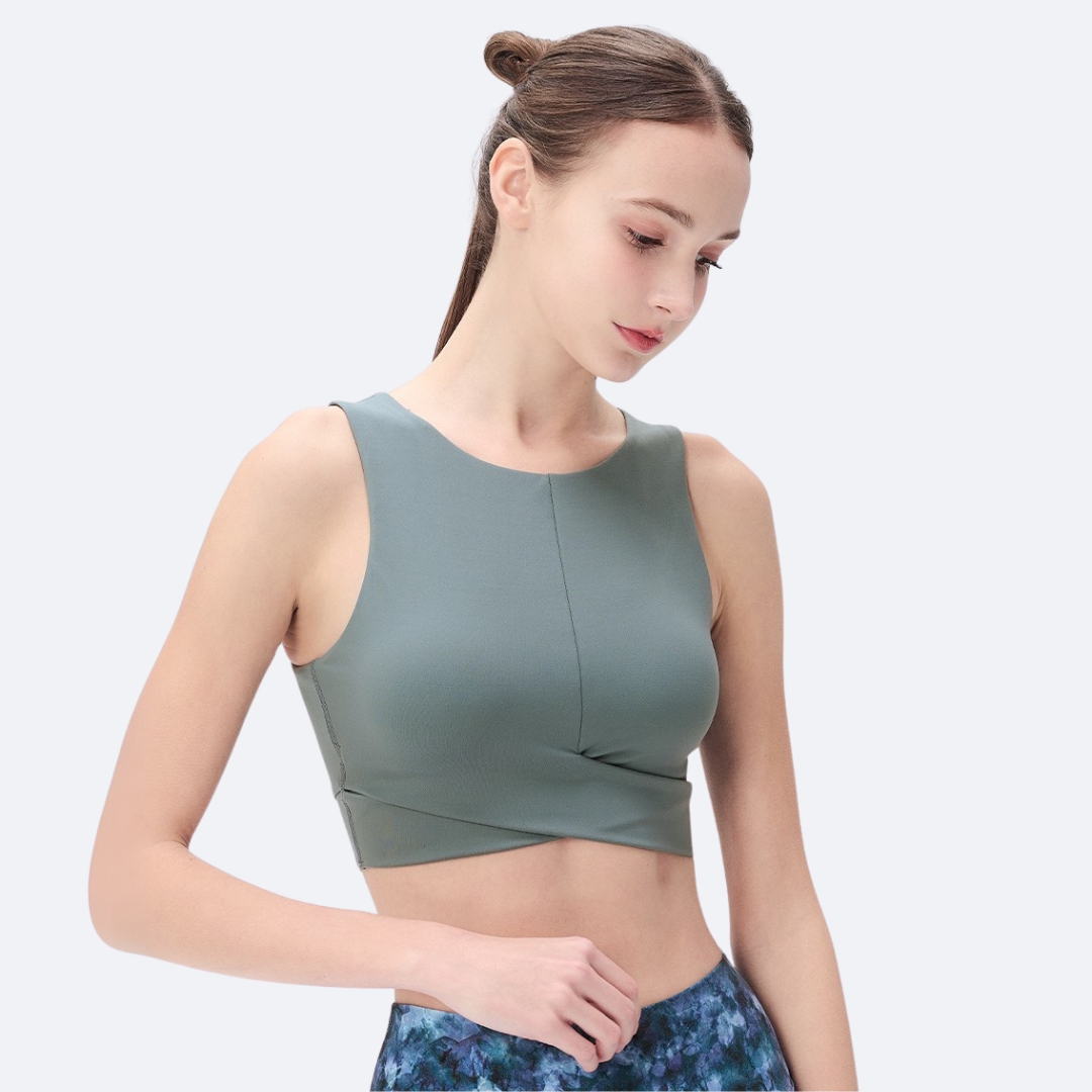 lululemon - easyoga  イージーヨガ　インタートゥワインタンク／アップルグリーン クロスクロップドタンク／ペールグリーン |イージーヨガ通販