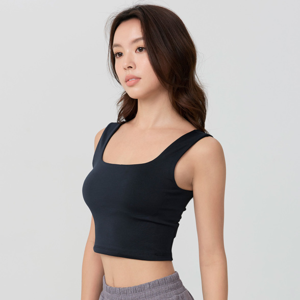 イージーヨガ☆新品未使用☆カップ付きタンクトップ Uシェイプスムースクロップドタンク／ブラック |イージーヨガ通販