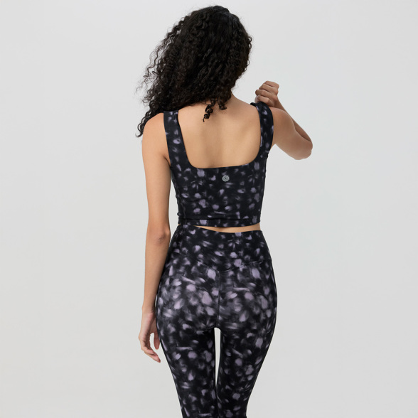 Uシェイプスムースクロップドタンク／パープルスポッテッド |イージー