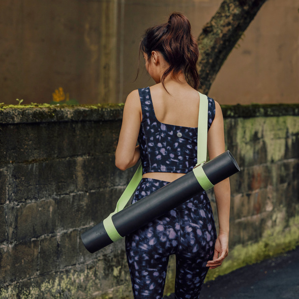 Uシェイプスムースクロップドタンク／パープルスポッテッド |イージー