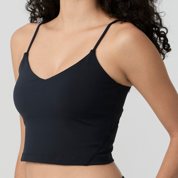 パンパーストラッピークロップドタンク／ブラック |イージーヨガ通販