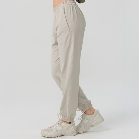 新品未使用 Easy yoga ライフスタイルコンフィーパンツ／ライトカーキ S ライフスタイルコンフィーパンツ／ライトカーキ |イージーヨガ通販