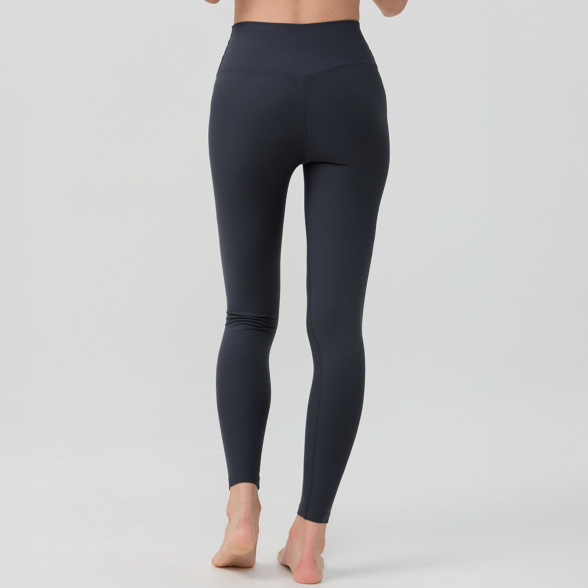 【新品】イージーヨガ　定番レギンス　サイズ6 新品】イージーヨガ 定番レギンス サイズ6 美しさの限界に挑戦し