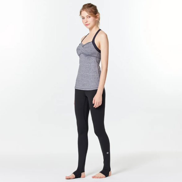 未使用　easyyoga　イージーヨガ　レギンス　　Mサイズ 美しさの限界に挑戦し続ける！定番レギンス3型 | イージーヨガ
